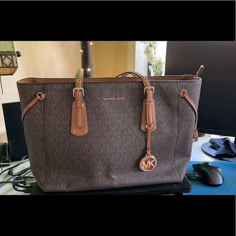 Michael Kors large tote purse